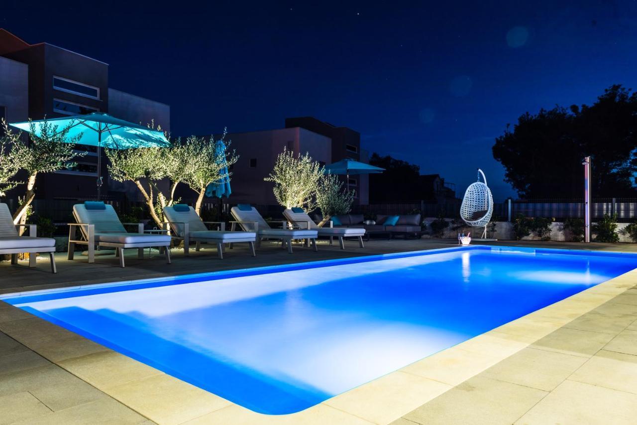 Апартаменты Olive Tree Mansion Вир Экстерьер фото